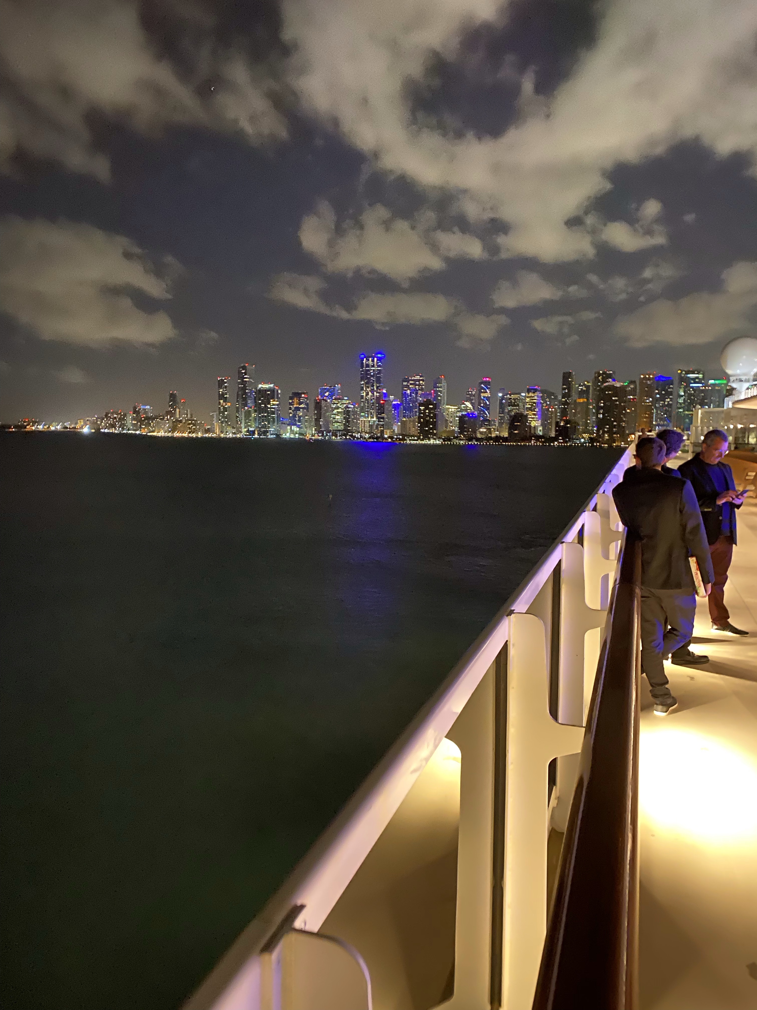 Regent Seven Seas Splendor – bye bye Miami –&nbsp;finally