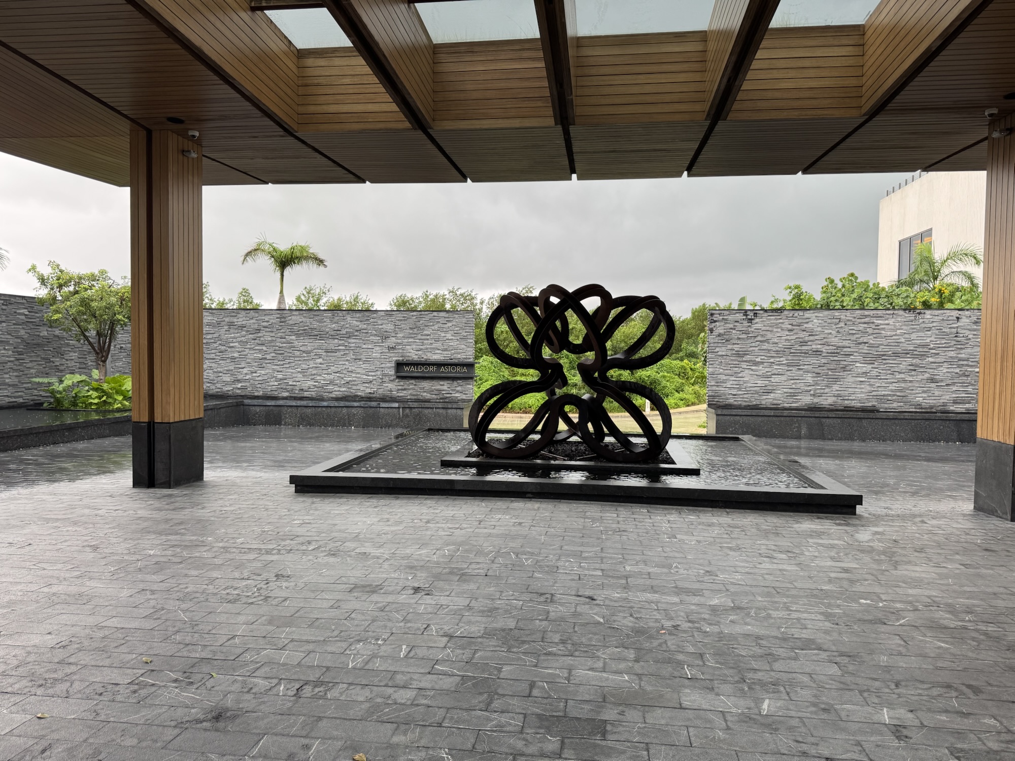 Stormy Cancun – Waldorf Astoria&nbsp;explored