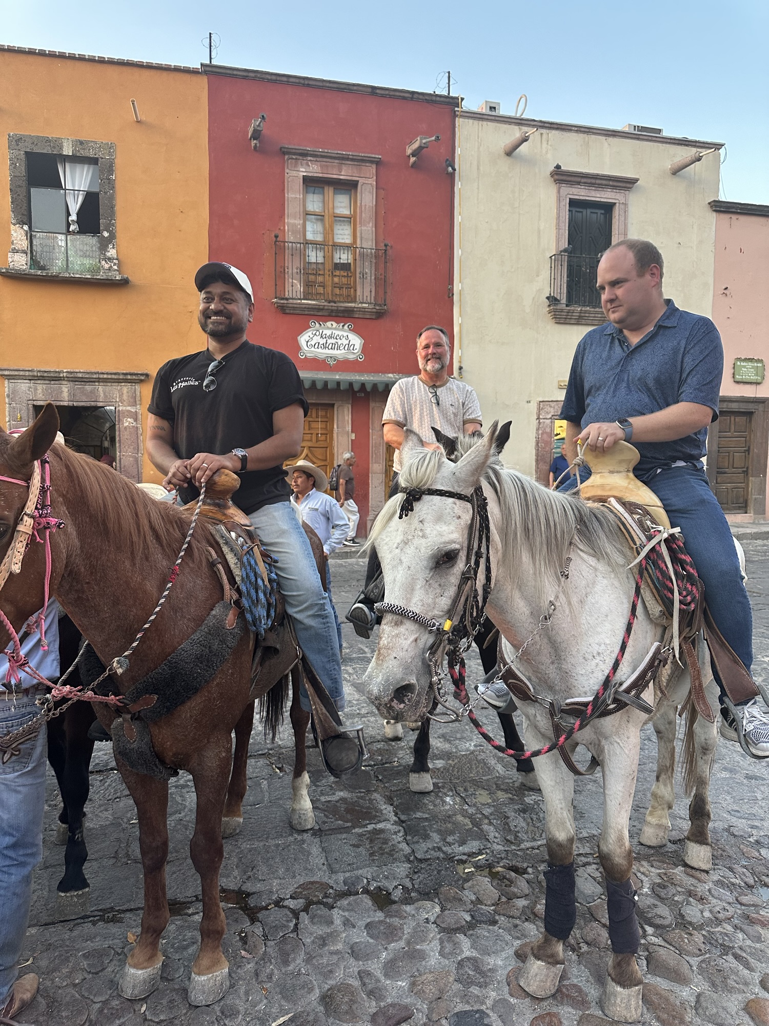 (Roam)ing in San Miguel de Allende – horses, gastronomy,&nbsp;art