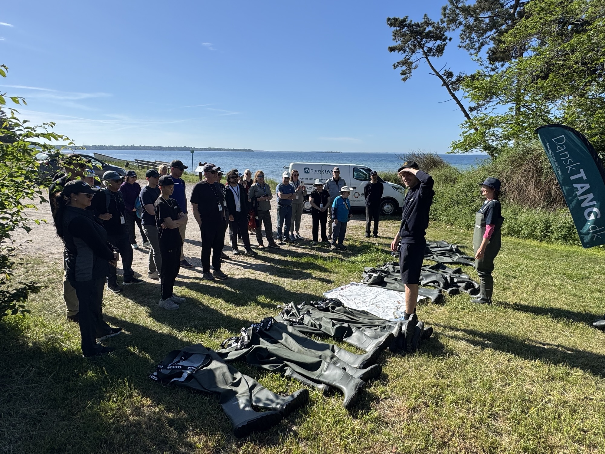 Lindblad National Geographic – Seaweed Safari &&nbsp;Reflections
